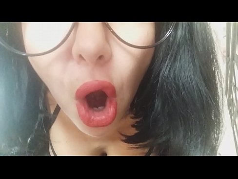 ❤️ Sthandwa, umama wakho ongamzali akakuvumeli ukuthi uye esikoleni namuhla... Ngikudinga kakhulu... Ividiyo yokubhebhana  ku-porn zu.pornpictureshq.ru ☑